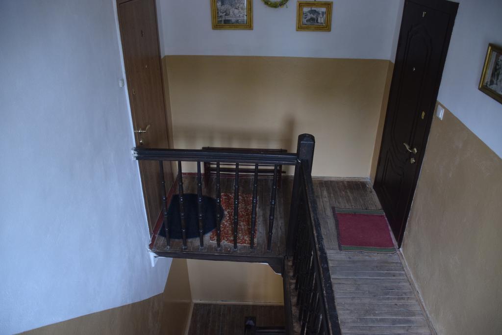 Near Citadel Apartment Лвив Стая снимка