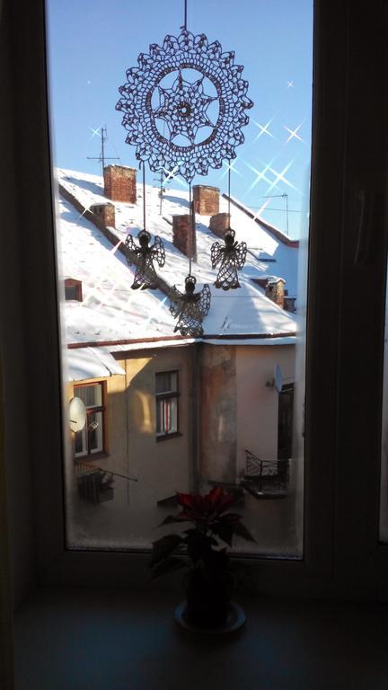 Near Citadel Apartment Лвив Стая снимка